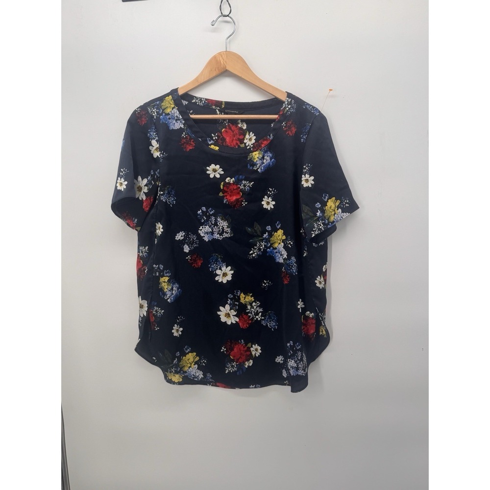 Banana Republic Navy Blue Floral Silky Feel Shirt Sleeve Blouse Womens Size M